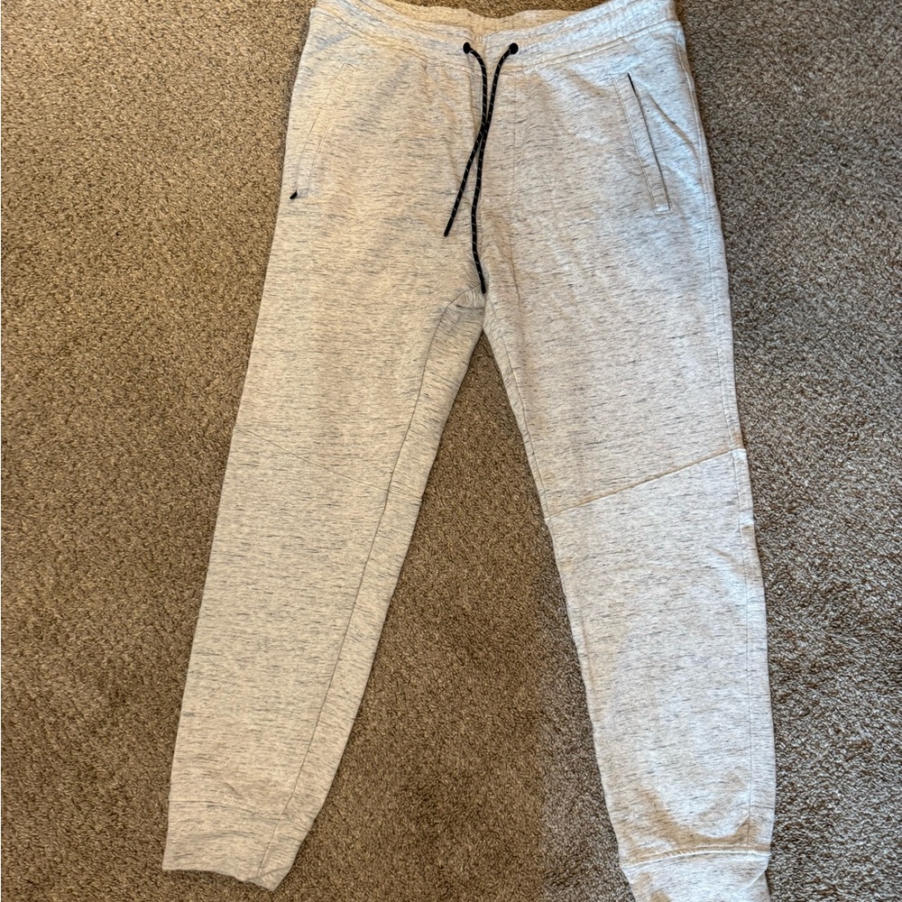 American Eagle Outfitters men’s large tall Light Gray Joggers
